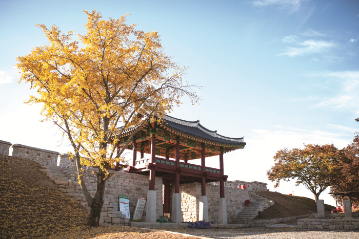 홍성 용봉산 — 용의 몸에 봉황 머리, 충남의 금강산