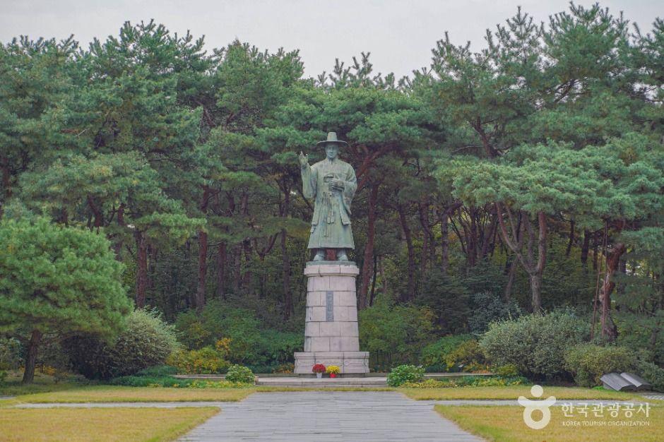 절두산 순교성지 — 양화나루 한강 절벽