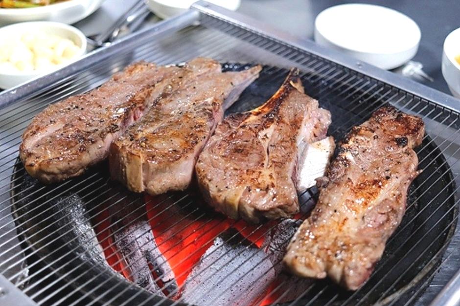 도봉산 자운봉 — 서울의 금강 암반 영산