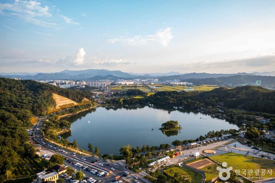 제천 의림지 천년 수변 명당